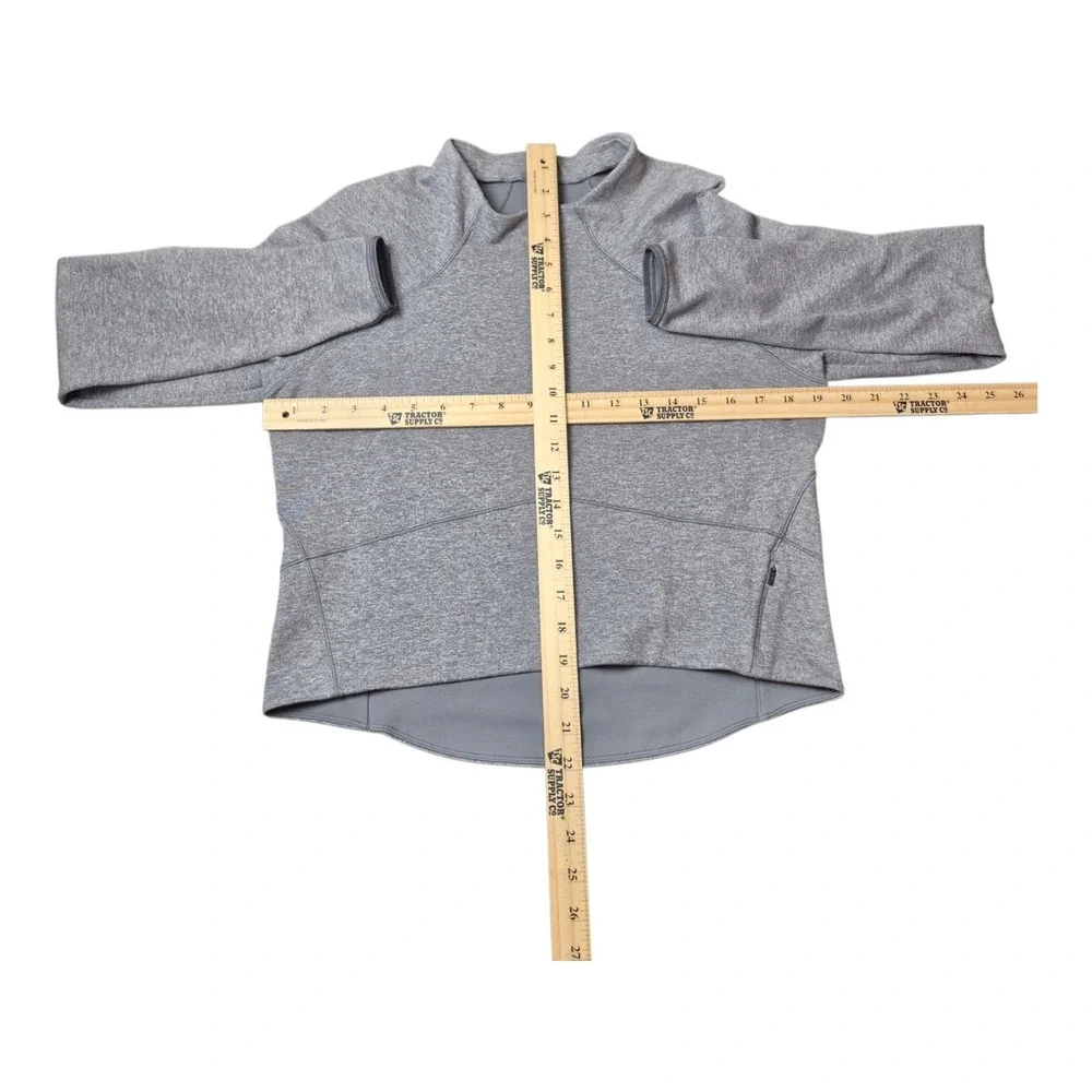 Lululemon Hill and Valley Mock Neck Cropped Pullover Women's 10 Gray
